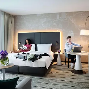 **** Otel Hyatt Place Frankfurt Airport Almanya